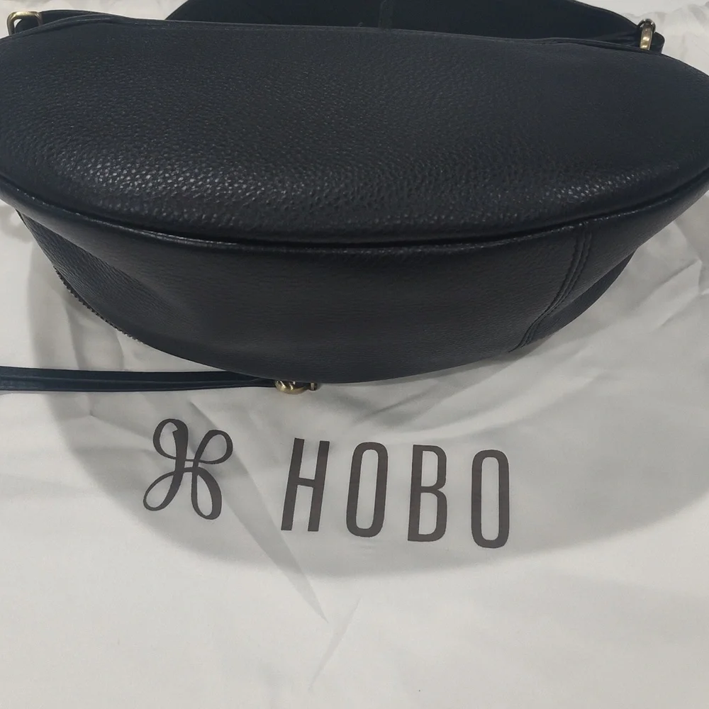 HOBO Hunter Medium Belt Bag In Black - Picture 8 of 12